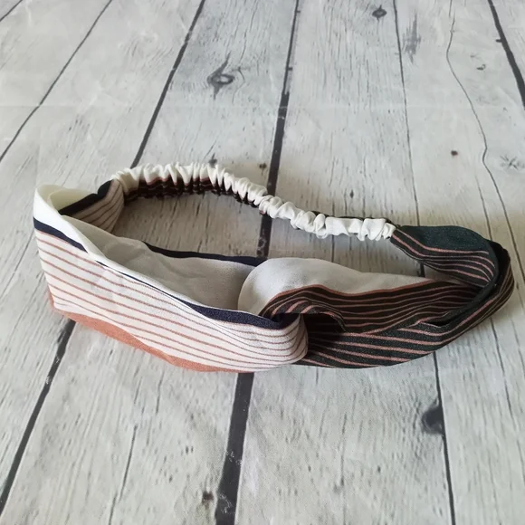 New lot of 5 patterned headbands - Picture 2 of 9